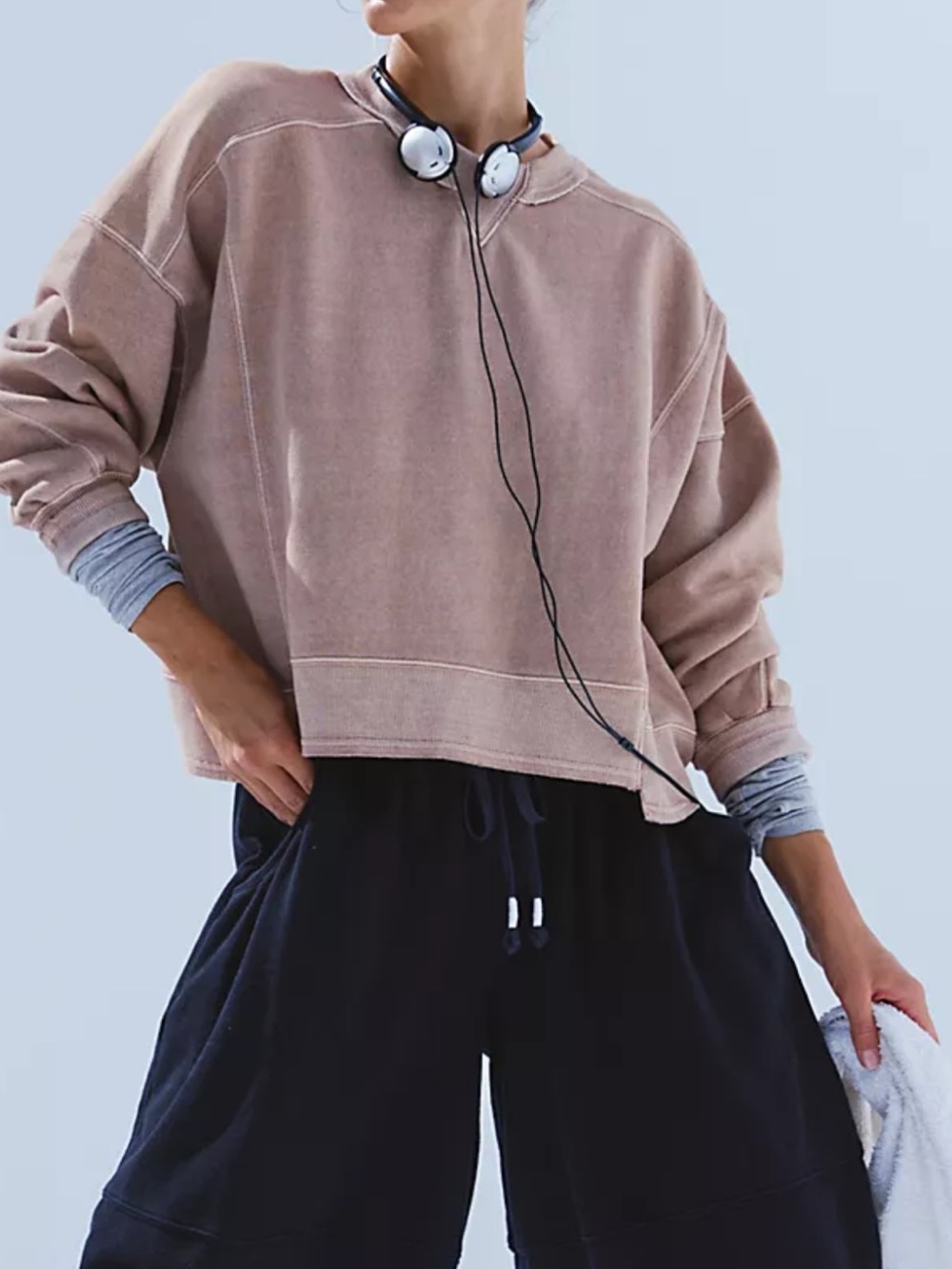 FP Movement Intercept pullover boxy fit size L tan